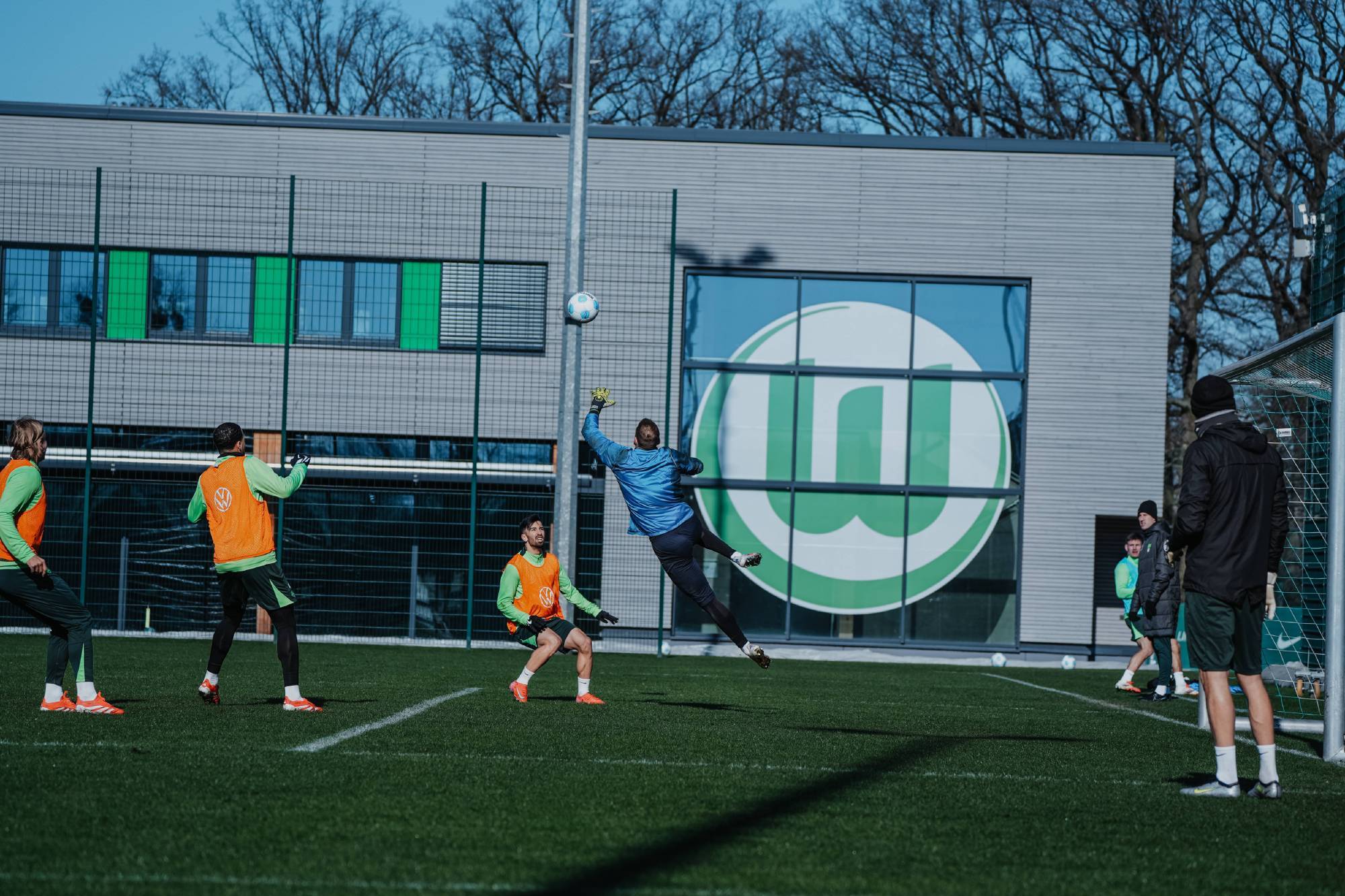 九游体育在线-包含沃尔夫斯堡主教练宣布球队战术调整，将尝试新打法的词条