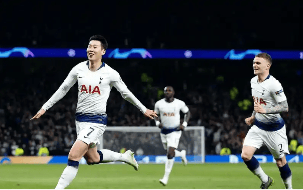 九游体育官网入口-阿斯顿维拉成功绝杀，搏取关键三分