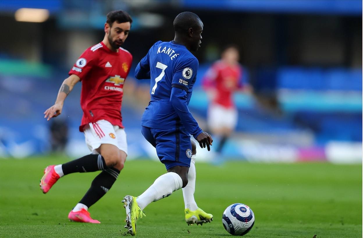 曼联在英超联赛中稳步前进！