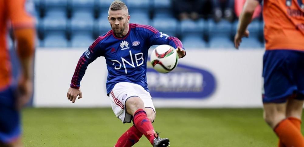 九游体育网页版-比利时队全面压制对手，稳定晋级