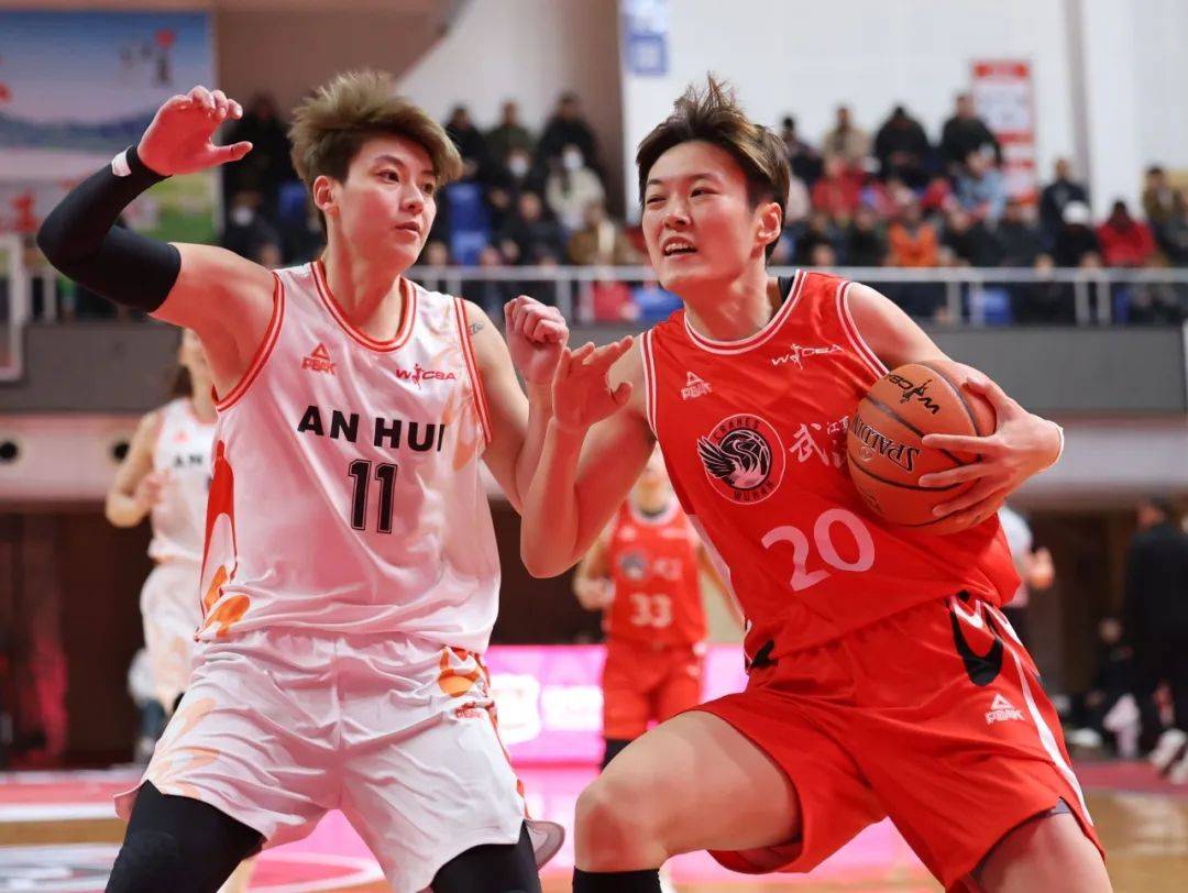 九游体育中国官网-包含斯托克城连战连胜！主场击溃对手登顶积分榜的词条