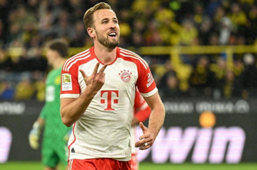 包含斯托克城连战连胜！主场击溃对手登顶积分榜的词条