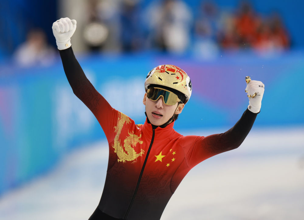 比赛中中国队表现出色，夺冠成功