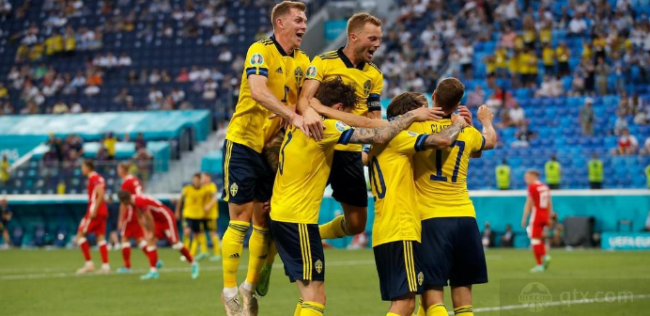 九游体育在线-甘冈队在法甲比赛中大胜对手，积分榜上升