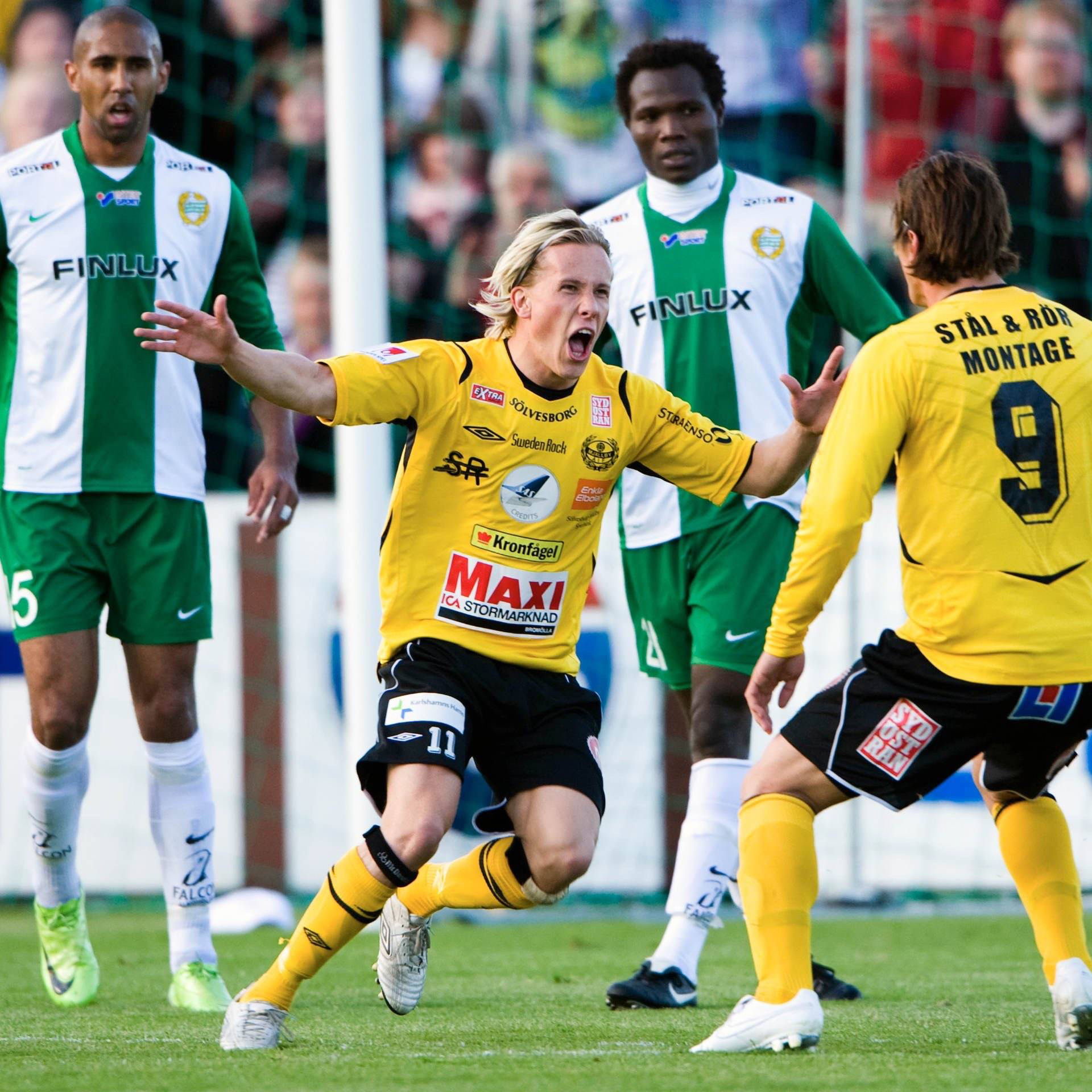 包含汉堡队主场-取得胜利显示出色比赛状态的词条