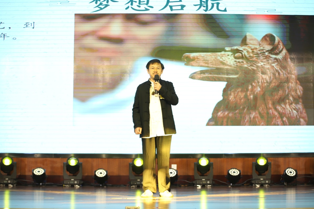 激烈角逐背后的故事感人至深 激烈角逐背后的故事感人至深