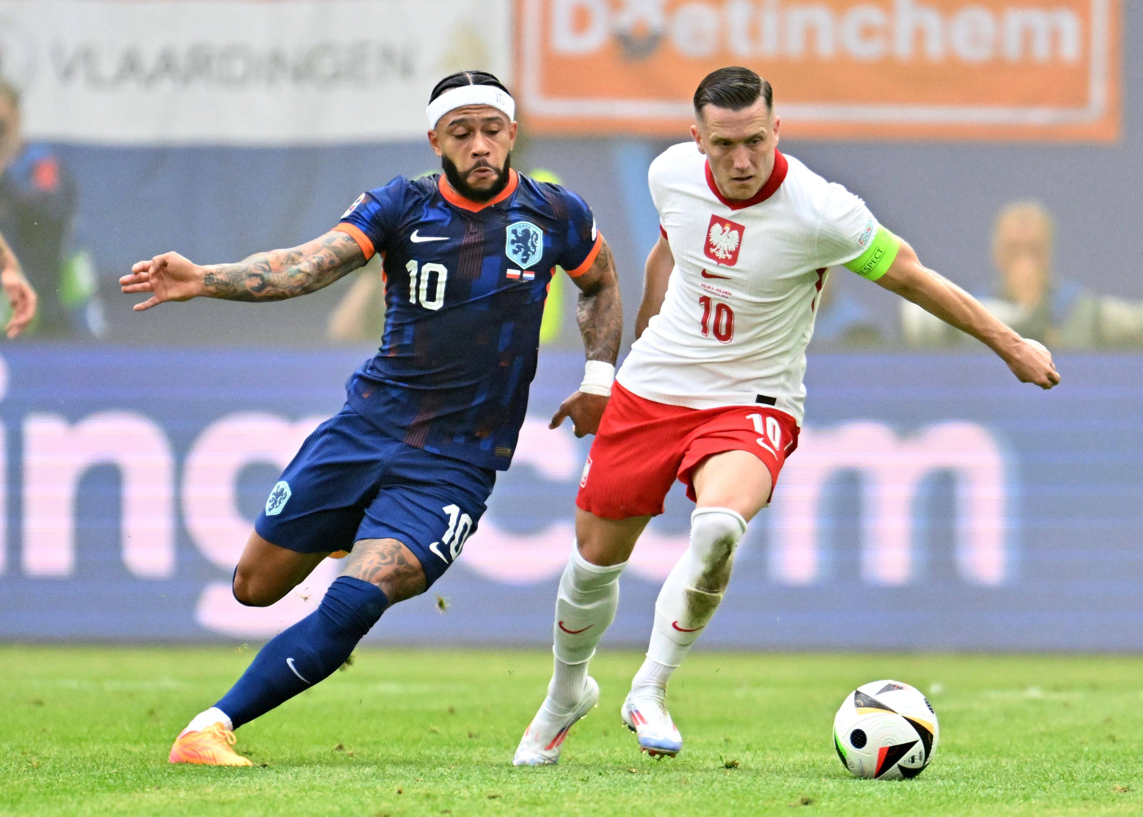 球队集体发力攻防兼备,欧洲足球比赛展现魅力的简单介绍 球队集体发力攻防兼备,欧洲足球比赛展现魅力的简单介绍