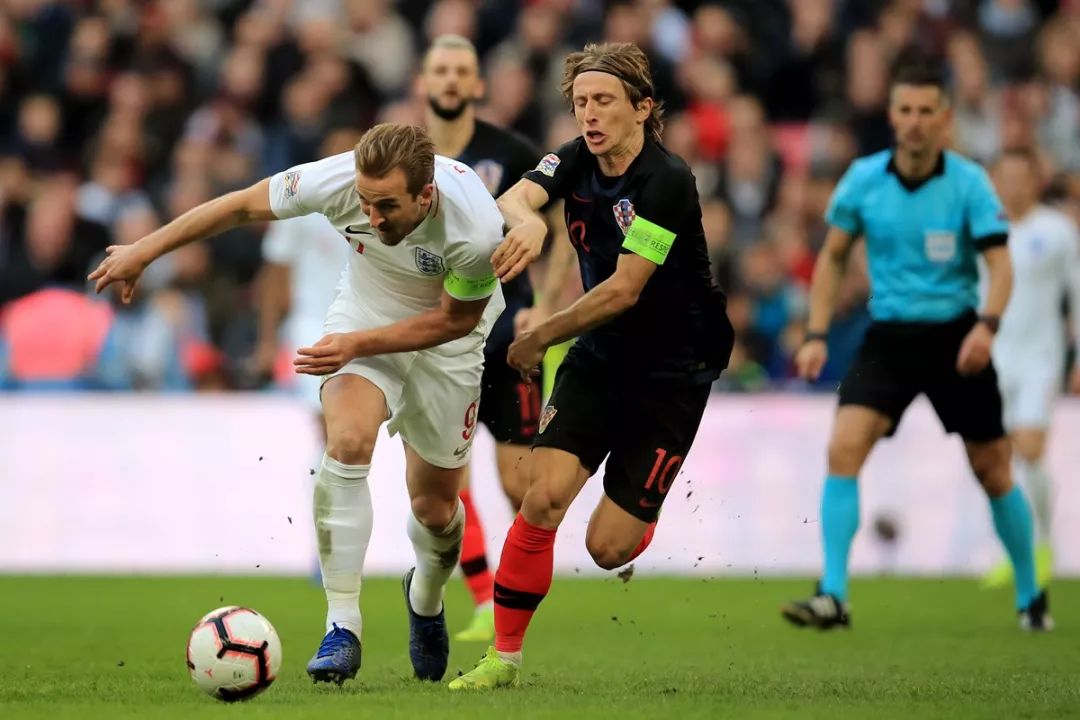 西班牙击败波黑,实现压倒性的胜利 西班牙击败波黑,实现压倒性的胜利